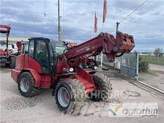 Schäffer 9330T Incarcator pe pneuri