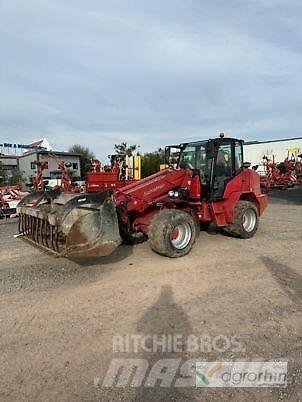 Schäffer 9630T Incarcator pe pneuri
