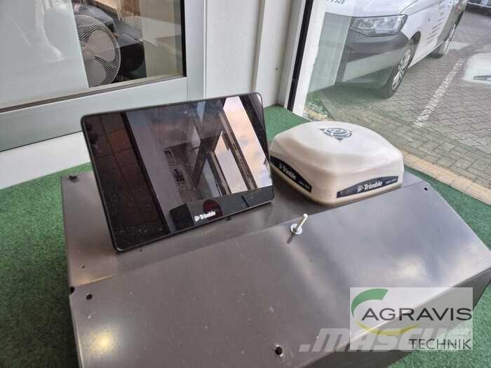 Trimble GFX-750 Utilaje si accesorii folosite la cresterea animalelor