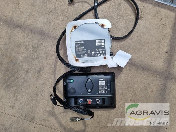 Trimble GFX-750 Utilaje si accesorii folosite la cresterea animalelor