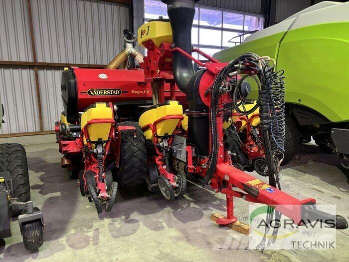 Väderstad TEMPO TPF 8 Perforatoare