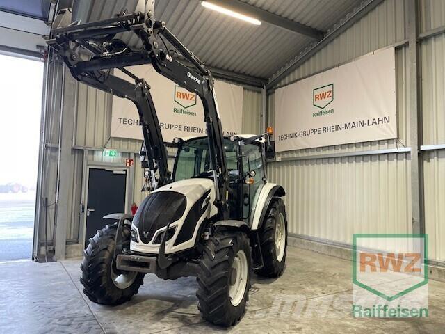 Valtra A114 H Tractoare