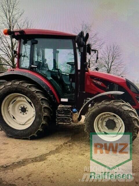 Valtra A85 Tractoare