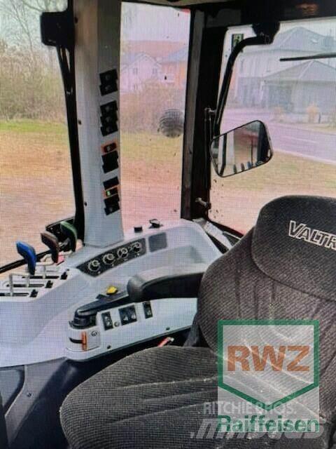 Valtra A85 Tractoare