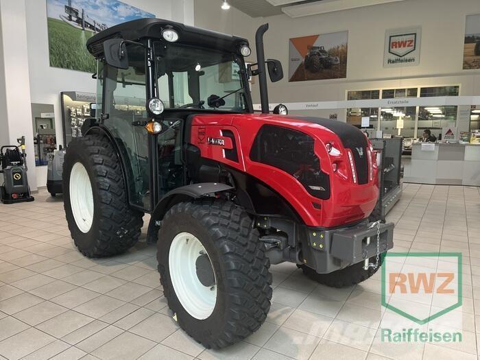 Valtra F105S 2D3 Tractoare