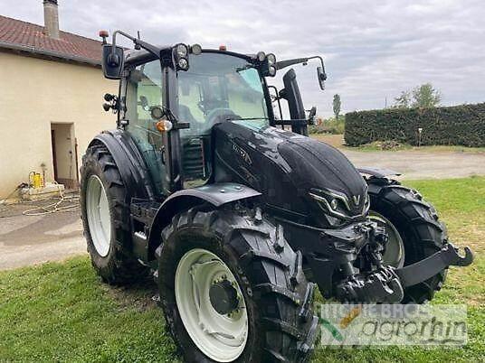 Valtra G125V Tractoare