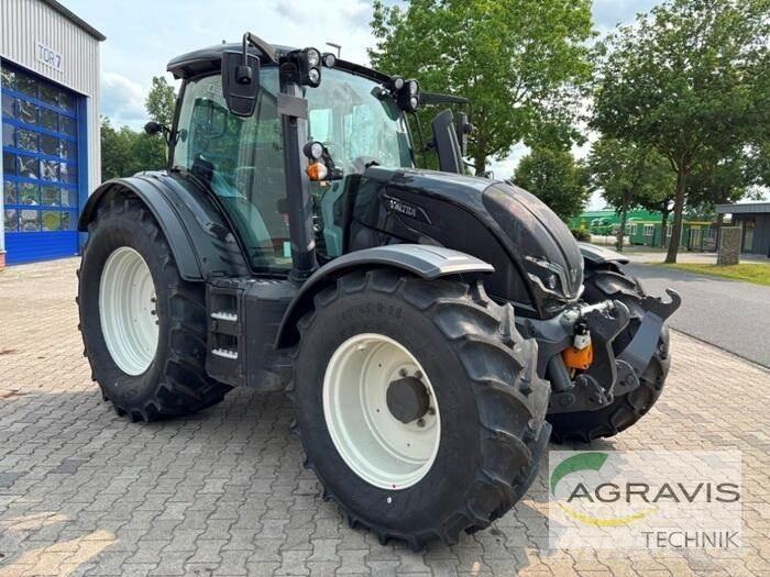 Valtra N 135 D 2B1 Tractoare