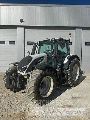 Valtra N134 H5 Tractoare