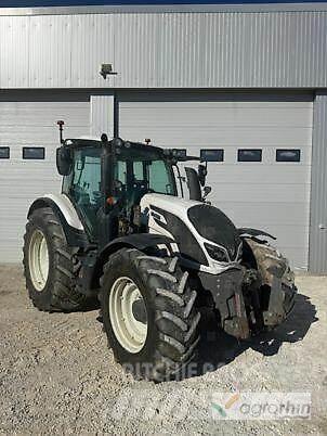 Valtra N134 H5 Tractoare