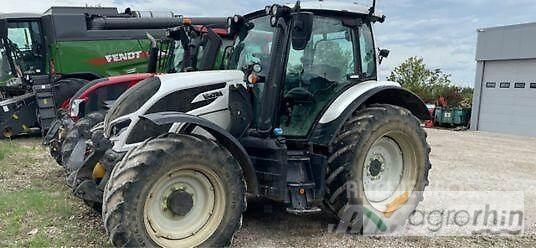 Valtra N135D Tractoare