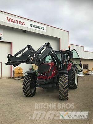 Valtra N154D Tractoare