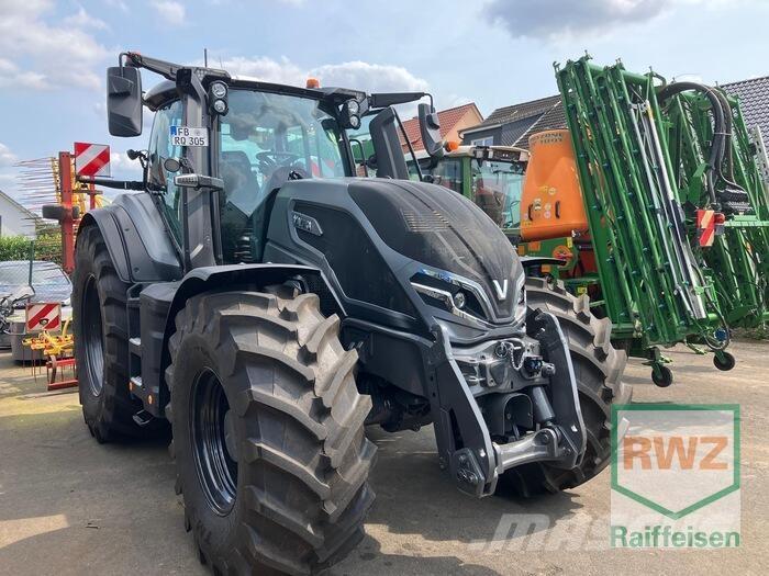 Valtra Q305 Tractoare