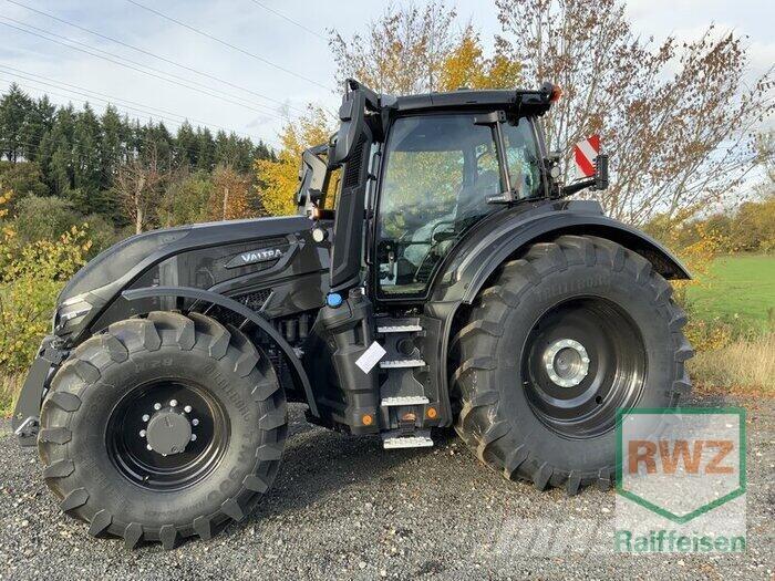 Valtra Q305 Tractoare