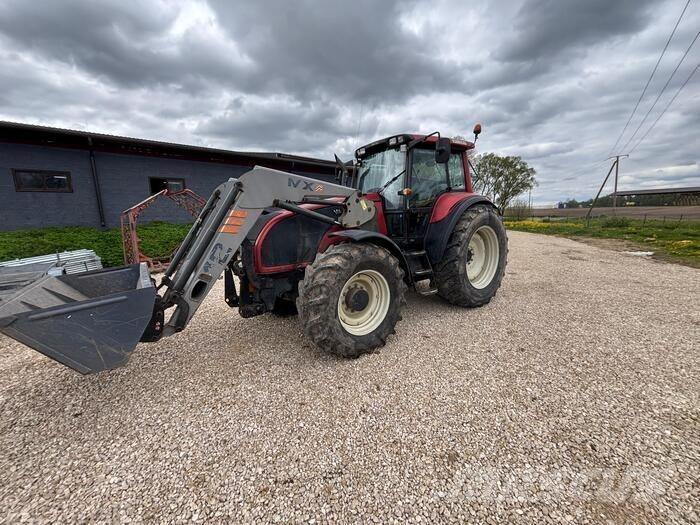 Valtra T130 Tractoare