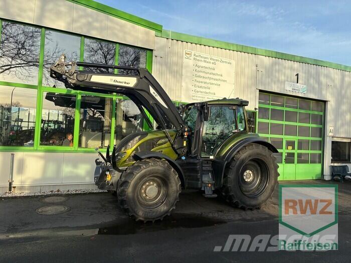 Valtra T175eA Tractoare