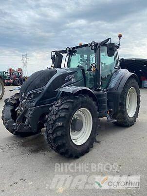 Valtra T234 VERSU Tractoare