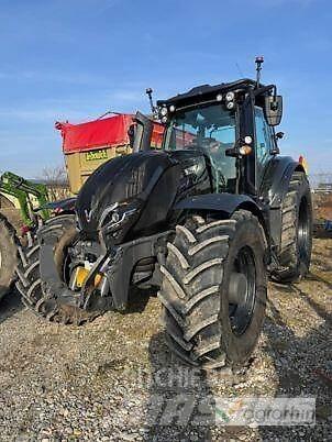 Valtra T235 Diect Tractoare