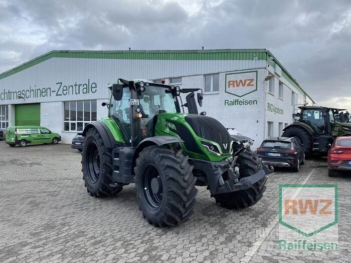 Valtra T235V Tractoare