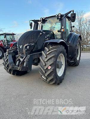 Valtra T254V Tractoare