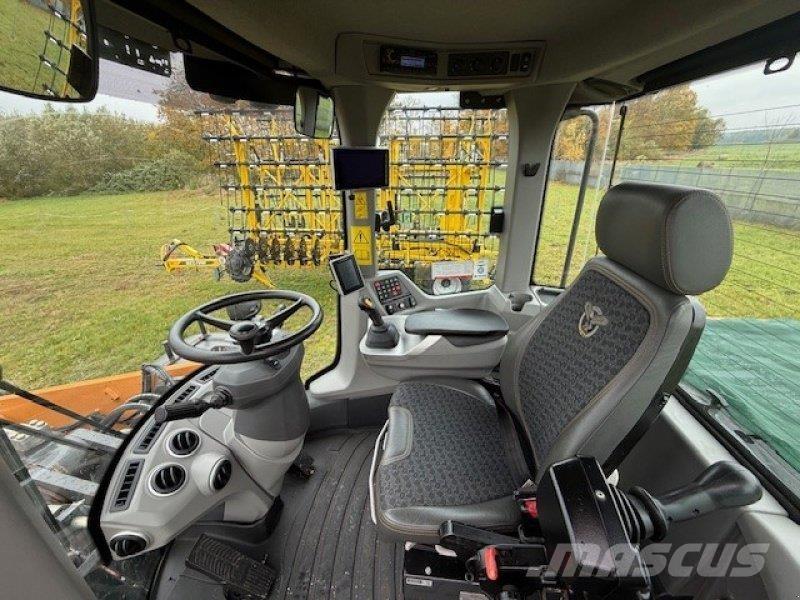 CASE 921G Incarcator pe pneuri