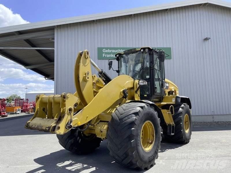 CAT 938M Incarcator pe pneuri