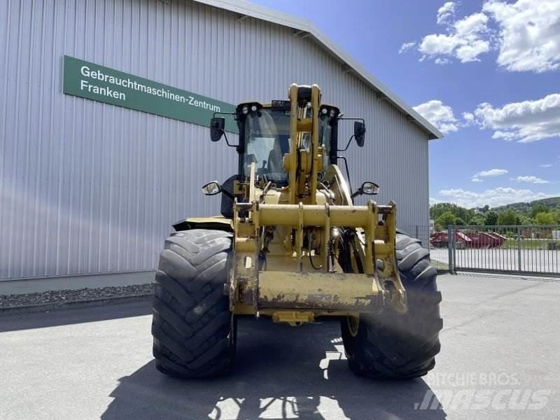 CAT 938M Incarcator pe pneuri