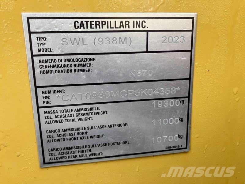 CAT 938M Incarcator pe pneuri