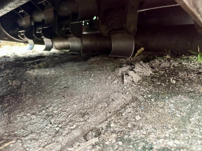 Dücker USM 15 Masina speciala pentru imprastiat gunoiul