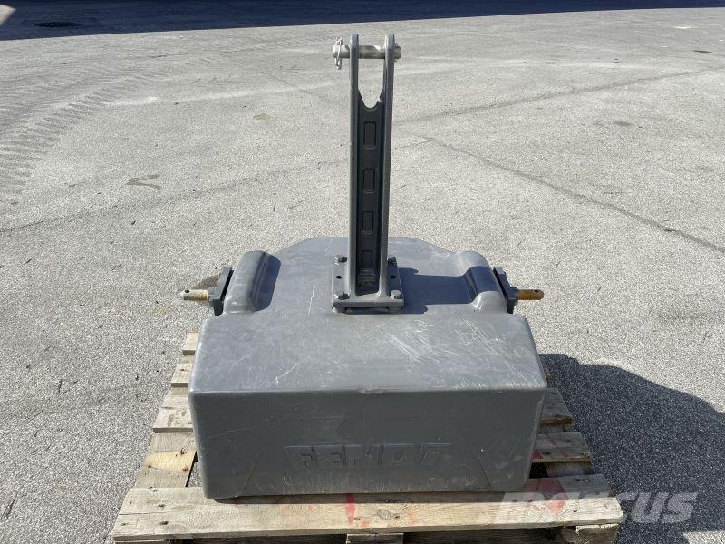 Fendt 1250 KG Greutăți față