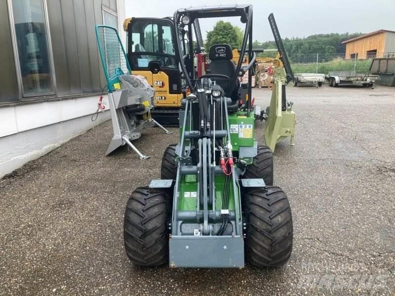 GiANT G1200 Mini incarcator