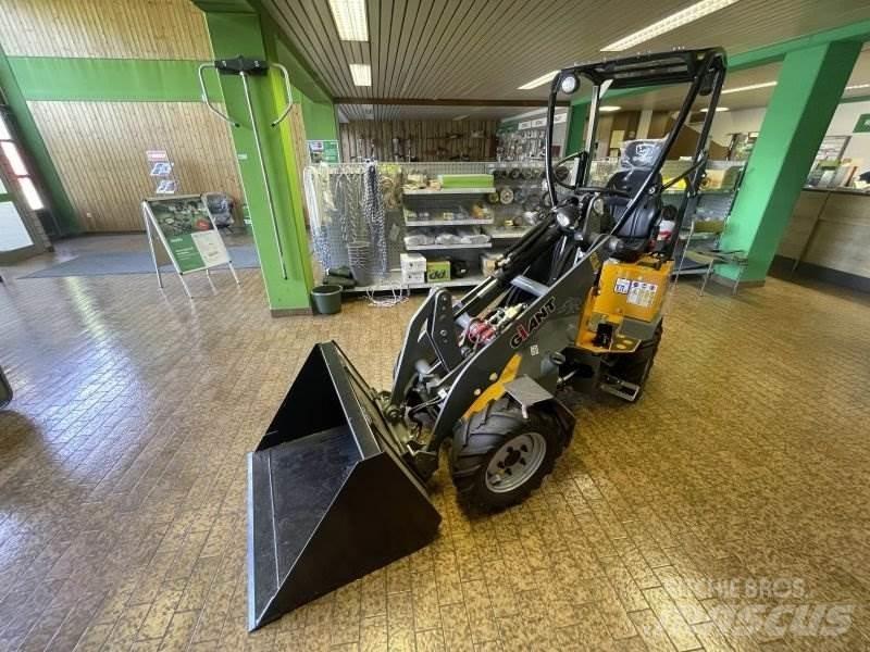 GiANT G1200 Mini incarcator