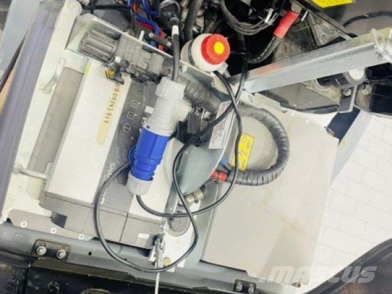 GiANT G2200E Mini incarcator