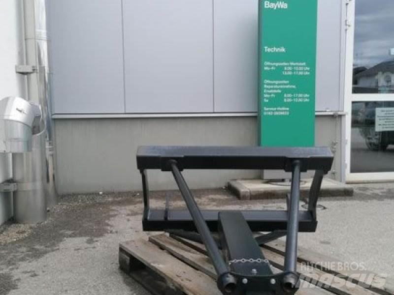 GiANT KRANARM Tractoare