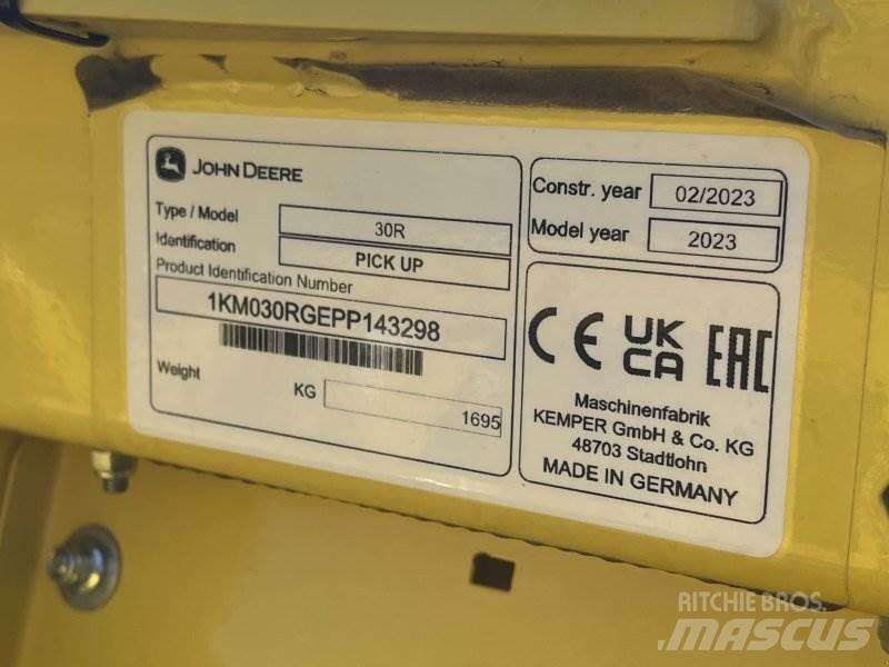 John Deere 30R Accesorii pentru mașini de fân și furaje