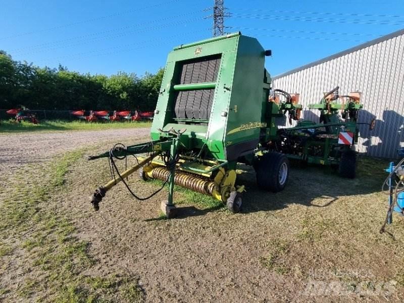 John Deere 592 Masina de balotat cilindric