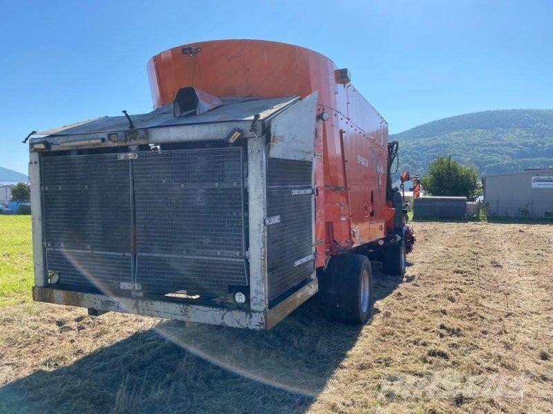 Kuhn SPW 25 Mixere furaje