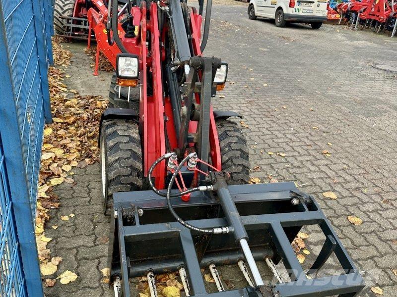 Schäffer 2028 Încarcatoare frontale