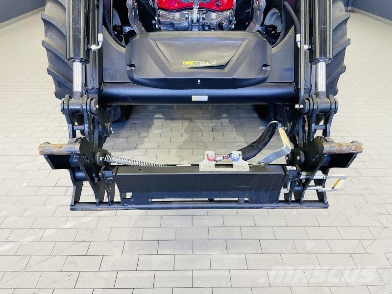 Valtra G135A Tractoare