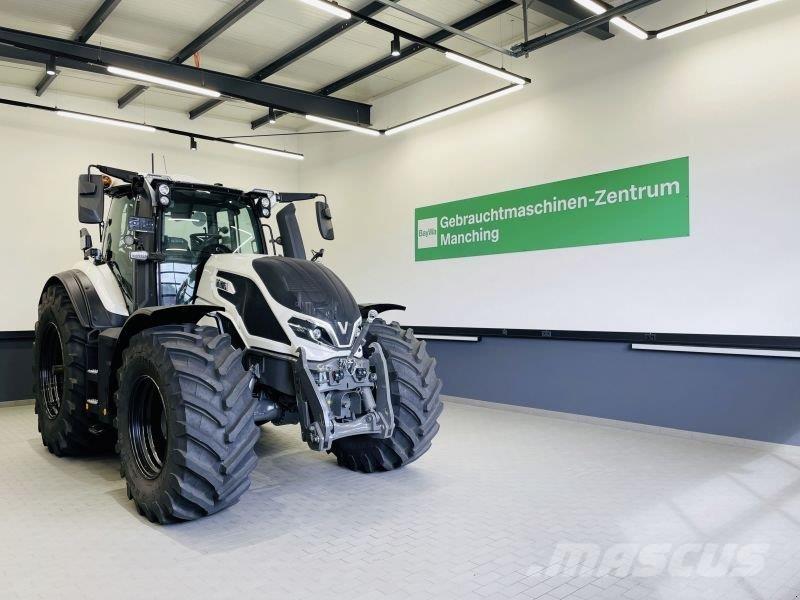 Valtra Q245 Tractoare