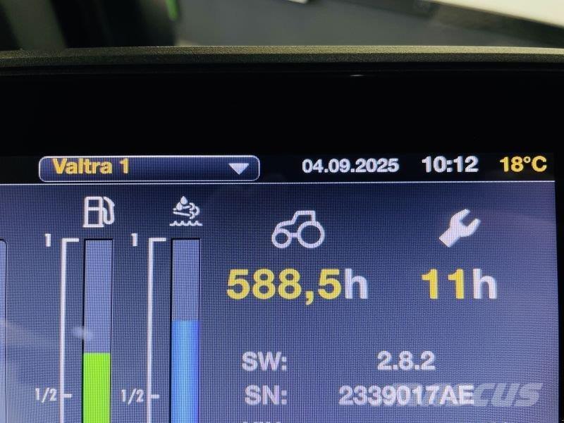 Valtra Q285 Tractoare