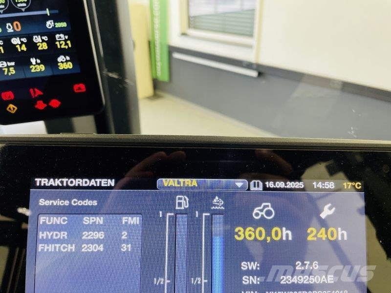 Valtra Q305 Tractoare