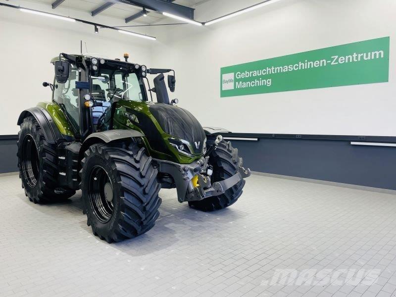 Valtra T215D Tractoare