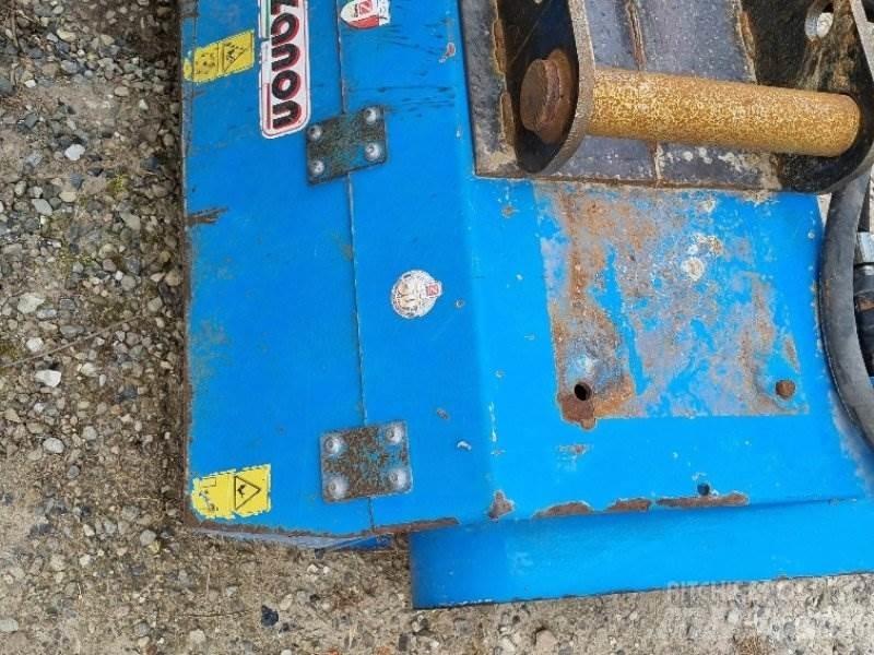 Zanon CTZ 100 Masina speciala pentru imprastiat gunoiul