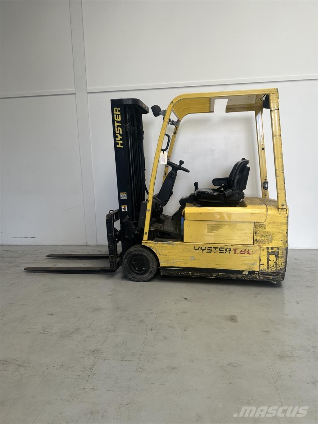 Hyster J1.8XMT Stivuitor electric