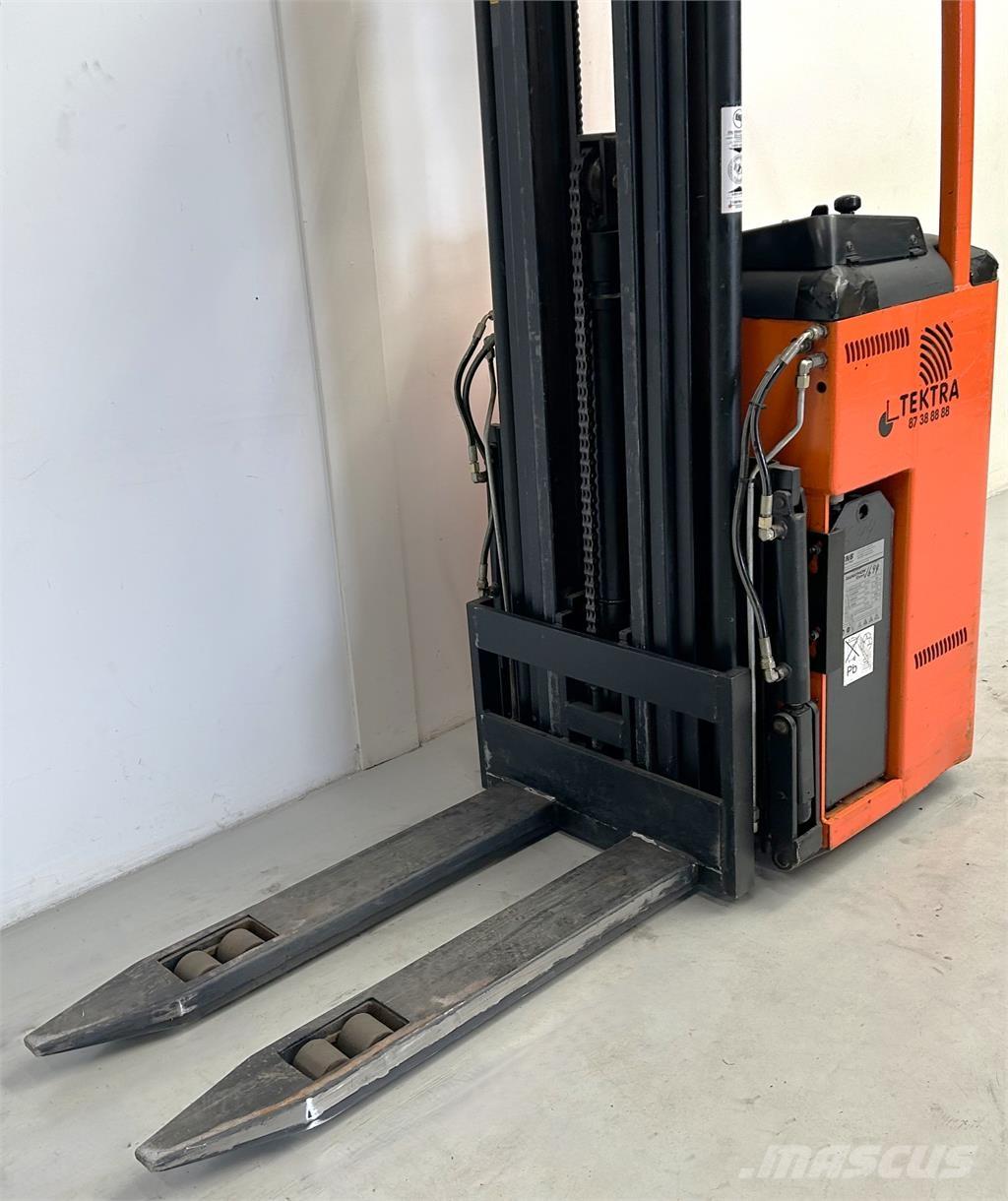 Rocla SST 12 TREV Transpaleti autopropulsanti