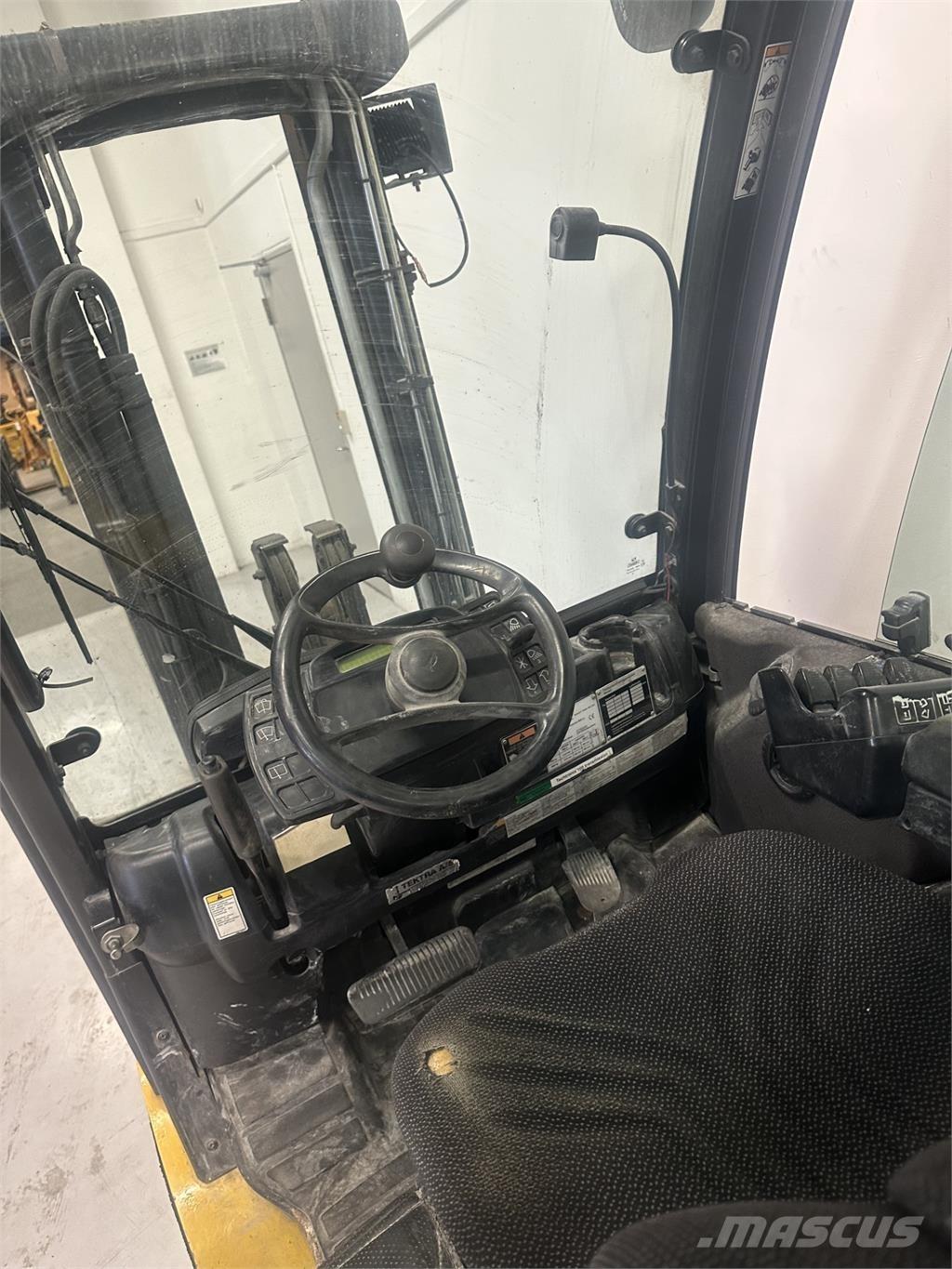 Yale GLP30VX Stivuitor GPL
