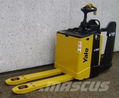 Yale MP20X - 400 AH Transpaleta cu platforma