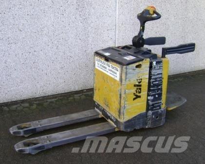 Yale MP20X - 400 AH Transpaleta cu platforma