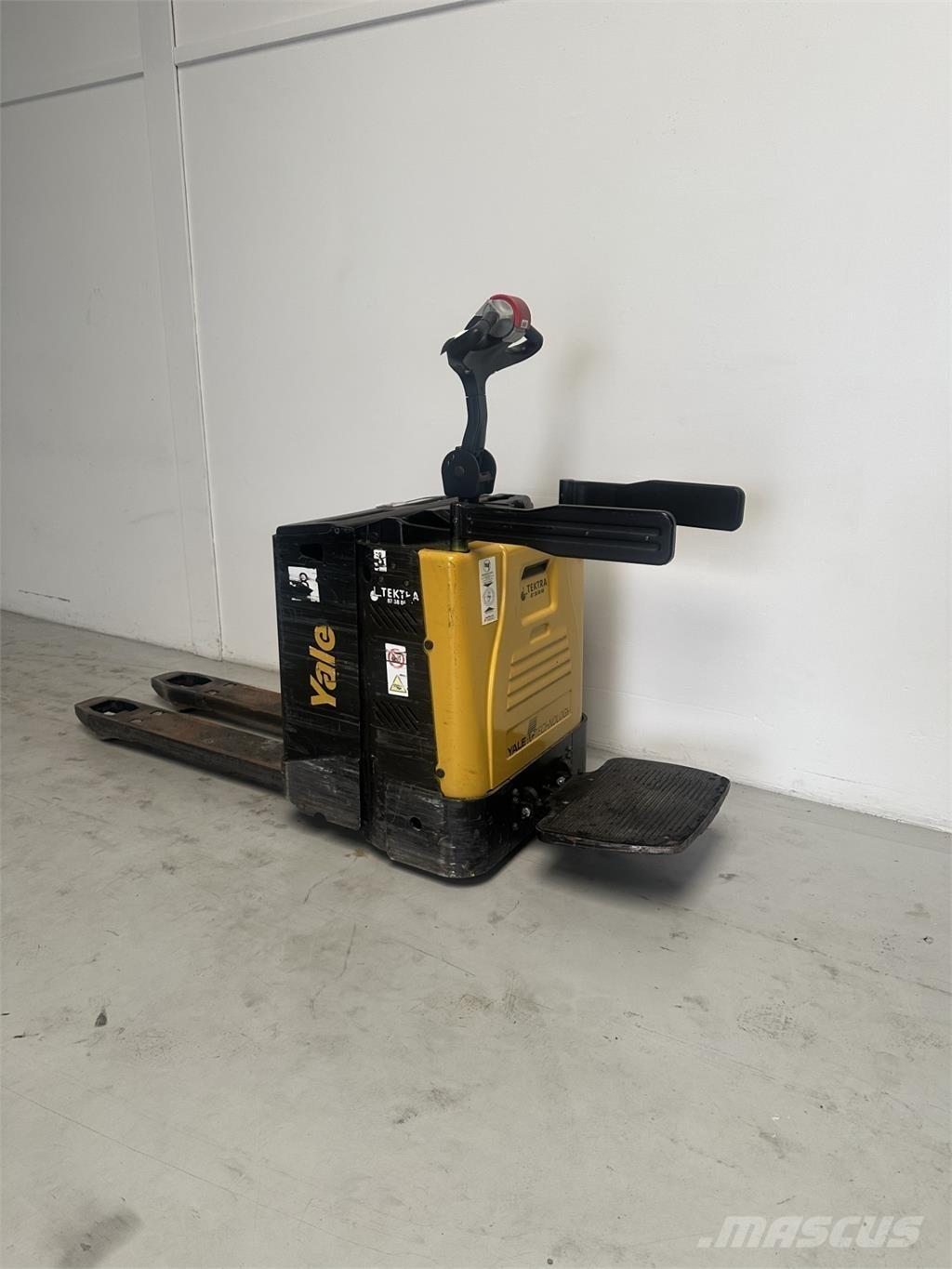 Yale MP20X FBW - 250 AH Transpaleta cu platforma