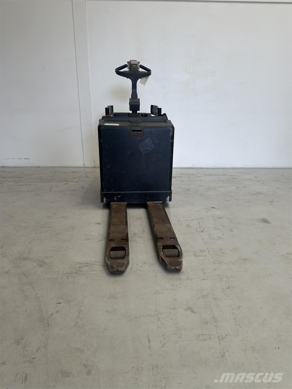 Yale MP20X FBW - 400 AH Transpaleta cu platforma